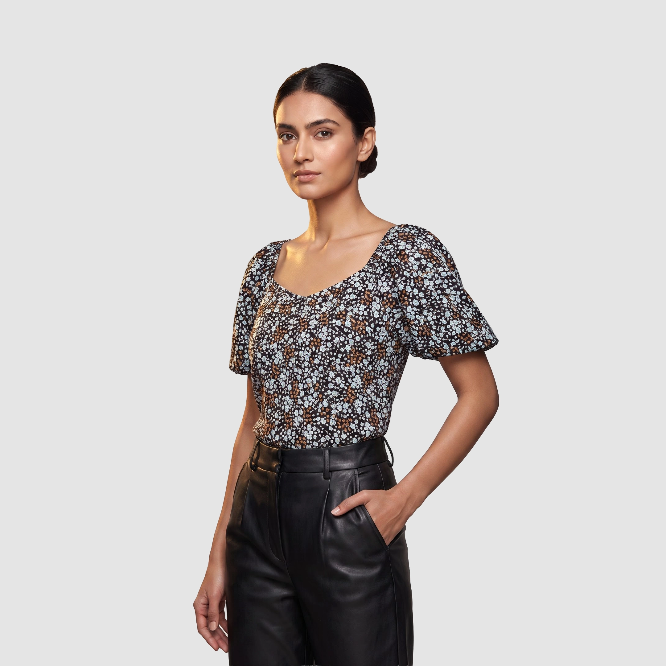LOFT ‘Ditsy-Flora’ Organic Cotton V-Neck Tee LOFT ‘Ditsy-Flora’ Organic Cotton V-Neck Tee
